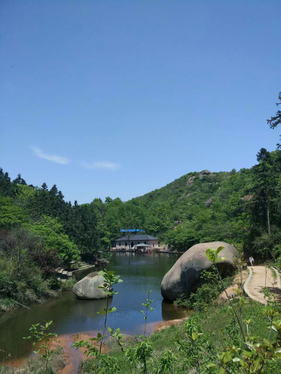 和记平台装饰巨石山两日游之登山游览巨石山